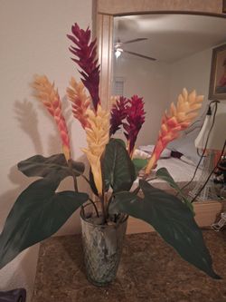 Artificial Flowers With Vase 