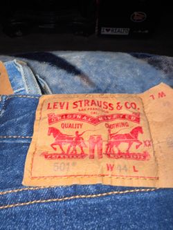 Levi’s shorts