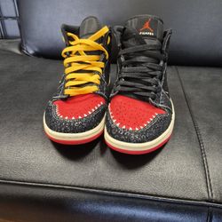 Nike Air Jordan 1 Mid SE "Siempre Familia" 