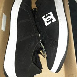 Brand New DC's Men's 9.5 Women's 11