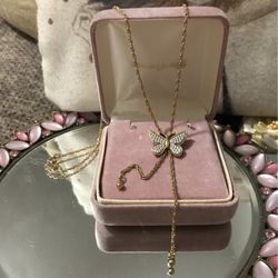 Girls Pretty !! Gold Butterfly Necklace !!!