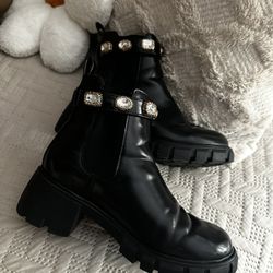 Steve Madden Black Boots