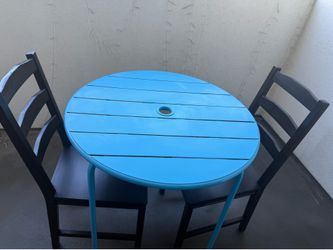 Outdoor Patio Table and Chairs Set