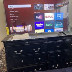 55 Inch Tv Basically Brand new