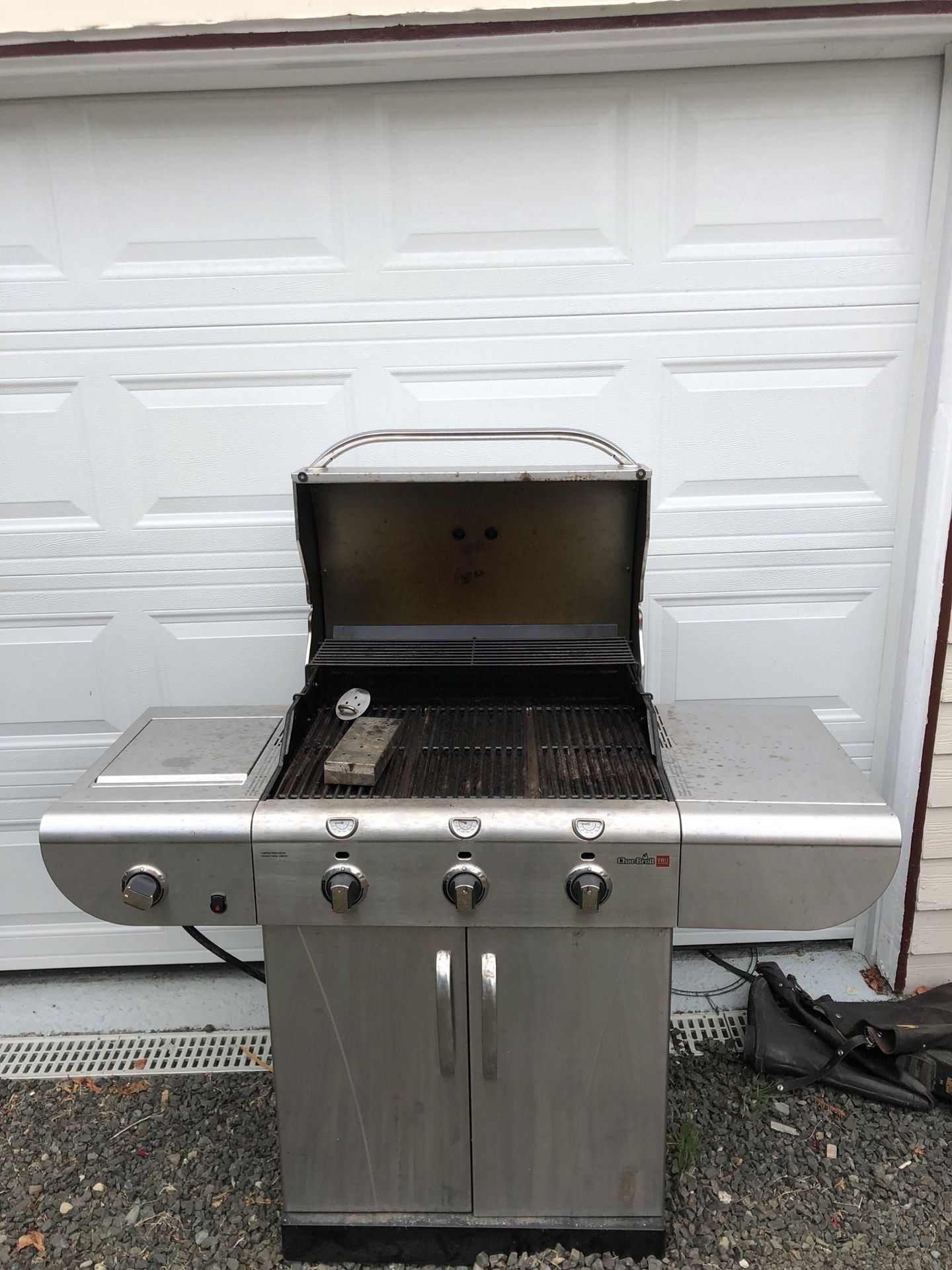 Char-Broil propane grill