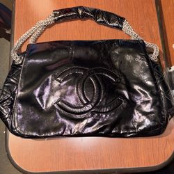 Authentic Vintage CHANEL Black Leather Chain Shoulder Bag – Made in France