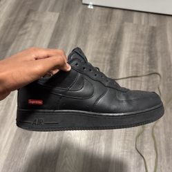Supreme Black Air forces 