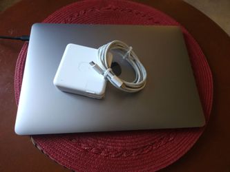 Apple Macbook Pro i5 16gb Ram 250gb SSD Drive 13" Screen 2020