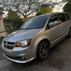 2015 Dodge Gran Caravan 