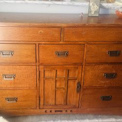 Broyhill Artisan Collection 