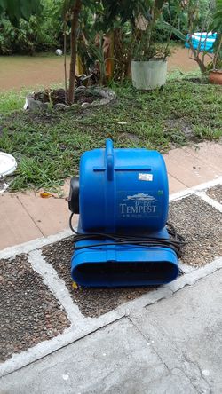 Tempest dry air