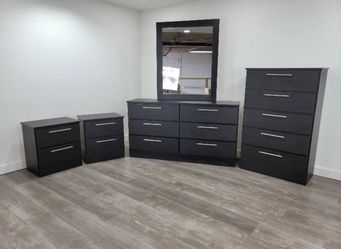 Dresser Whit Mirror,  Chest And 2 Nightstands  - Cómoda Con Espejo,  Gavetero y 2 Mesitas de noche