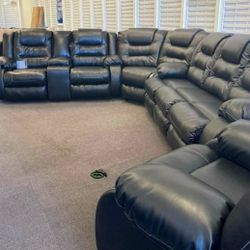 [SPECIAL] Vacherie Black Reclining Sectional