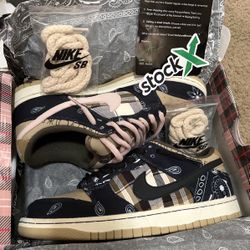Nike SB Dunk Travis Scott( Special Box )