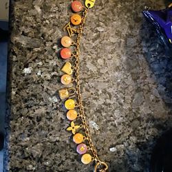 Louis Vuitton “Chain Louise” Bag Charm & Key Holder – Multicolor Monogram Gold Chain