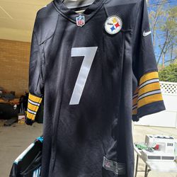 Steelers Jersey - Medium
