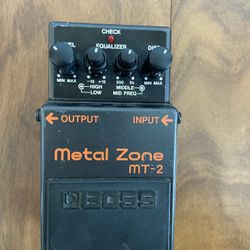 GUITAR PEDAL - Metal Zone MT-2 BOSS