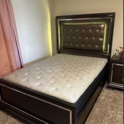 Queen Bed Set 