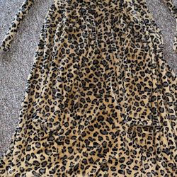 Cheetah Print Robe Size Small