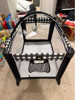 Graco Pack 'n Play Playard