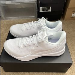 Kobe Halo 8 Brand New Size 9M DS