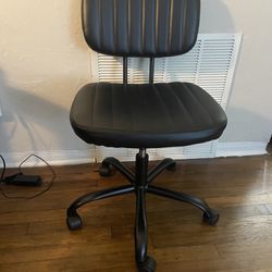 Armless Desk Chair - Black