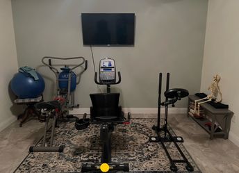 Schwinn Fitness 270 Recumbent Bike $200
