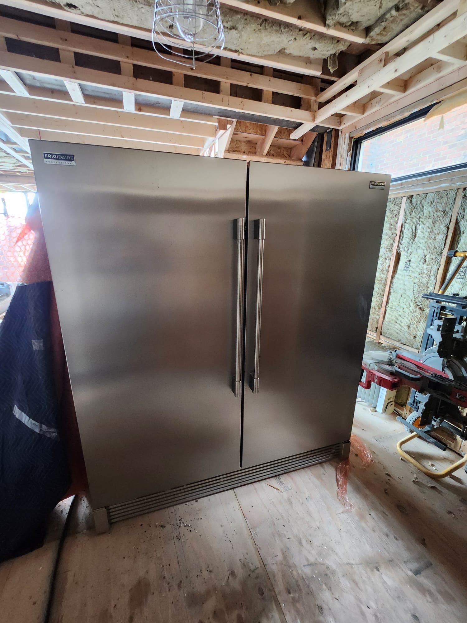 Frigidaire Professional Side By Side Fridge Freezer 