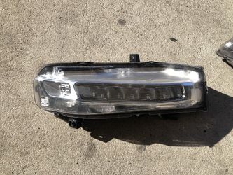 2018 2019 2020 2021 2022 2023 2024 FORD MUSTANG FOG LIGHT FULL LED PASSENGER SIDE “R” ORIGINAL OEM
