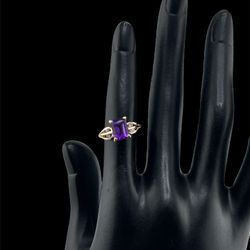 Vintage 14k Yellow Gold Amethyst and Diamond Ring