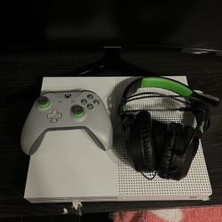 Xbox One A With Monitor