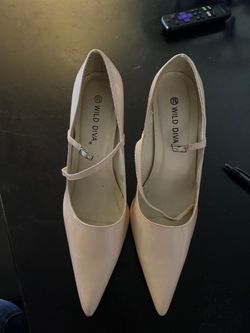 Size 7 1/2 nude high heels