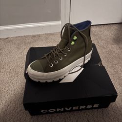 Converse Platform High-Top Sneakers – Size 7 (Like New)