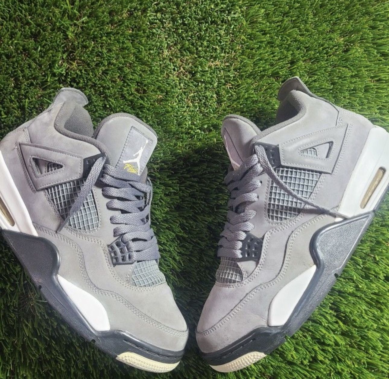 JORDAN 4 RETRO