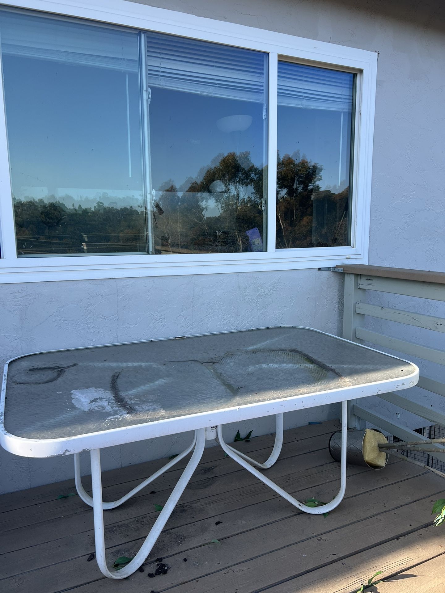 Free Table