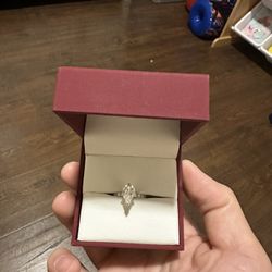 Pear Shape Diamond Ring 