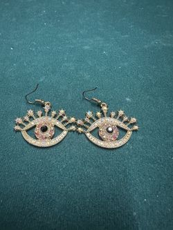 Eye Drop Earrings 