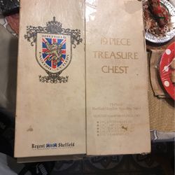 19 Pieces Treasure Chest New 