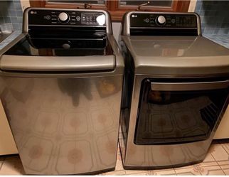 Extra large washer and and electric dryer