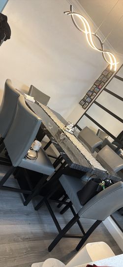 Dining table set