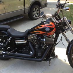 Amazing !!! 2010 Harley Davidson Wide Glide, Dyna