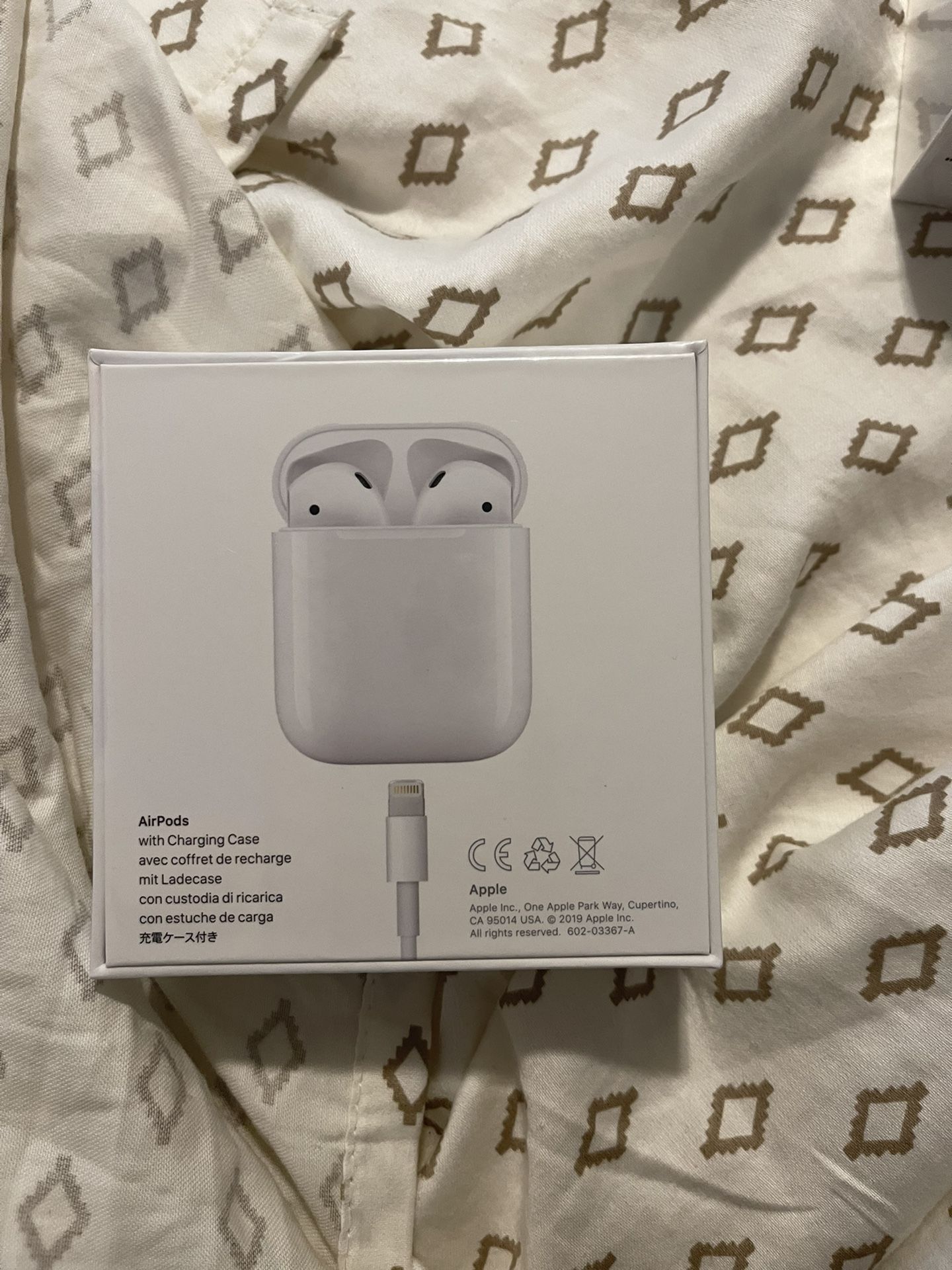 AIRPODS 2nd gen brand new