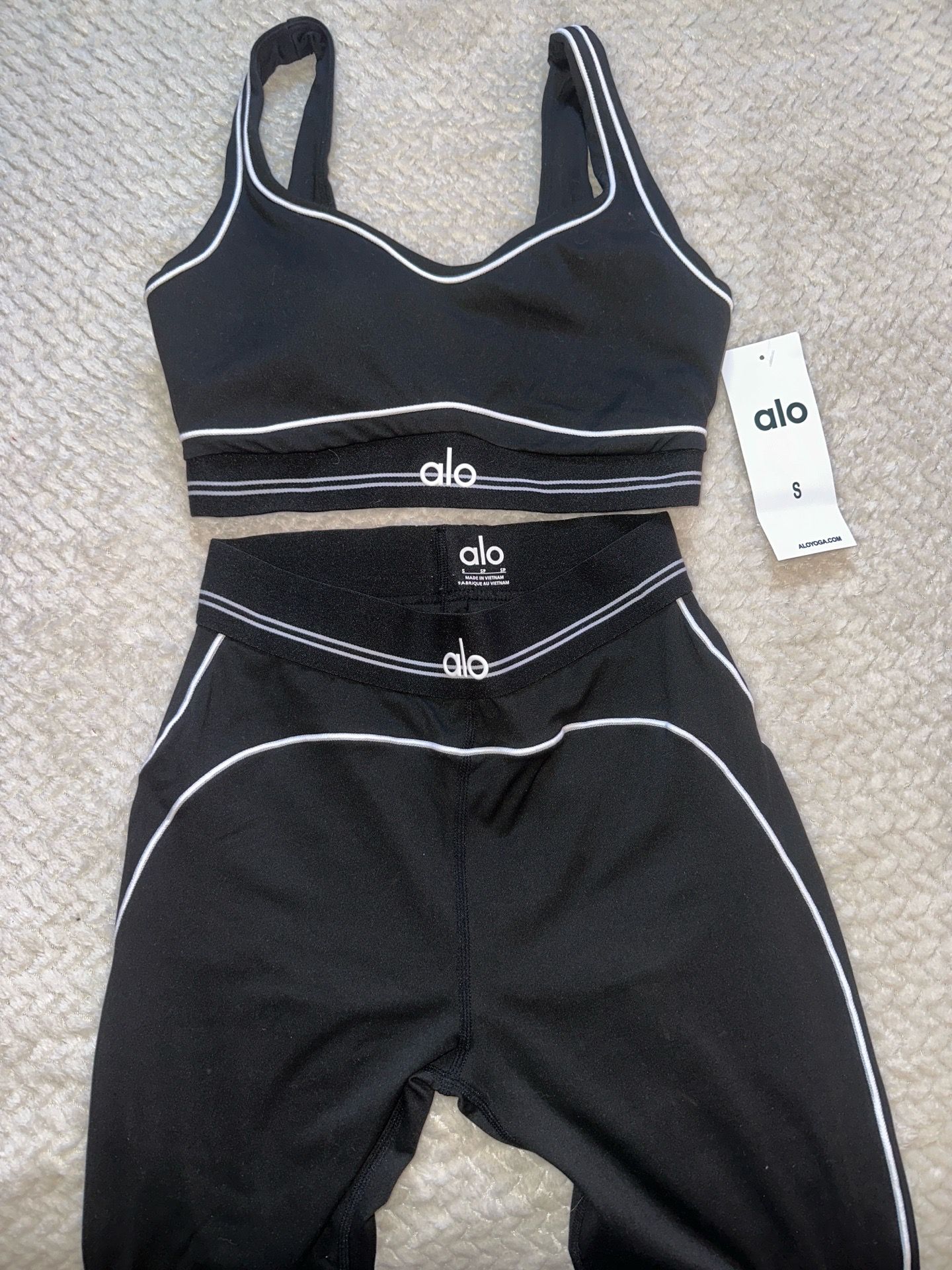 WOMENS ALO SET