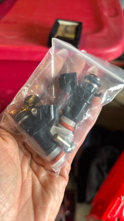 Fuel injectors