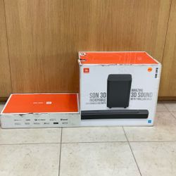 JBL BAR 500 DOLBY ATMOS & MULTIBEAM SURROUND SOUND 10” WIRELESS SUBWOOFER.