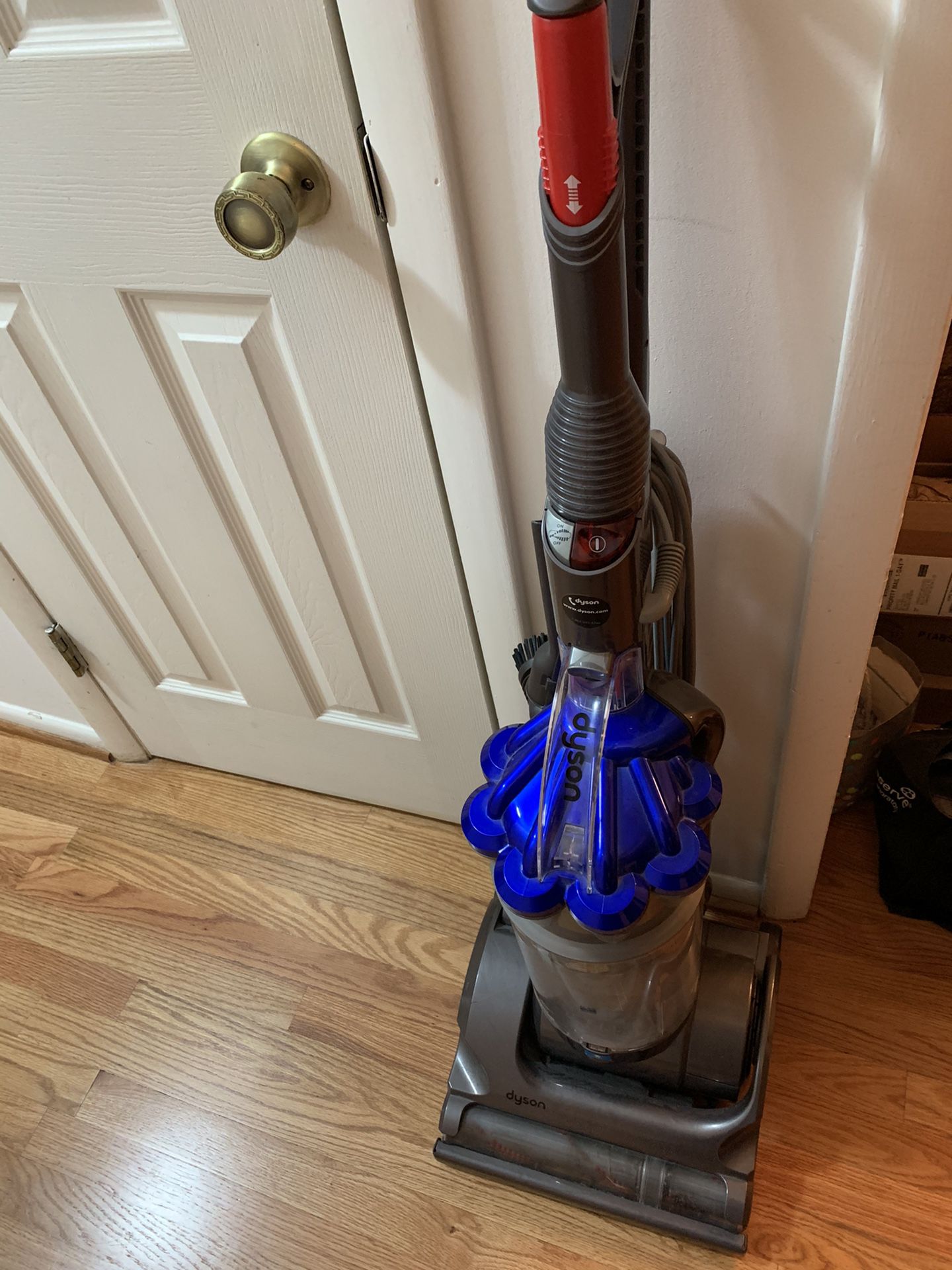 Dyson DC 17 Upright Bagless Vacuum with attachments
