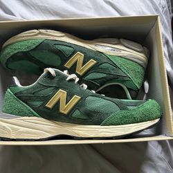 New Balance 990 V3