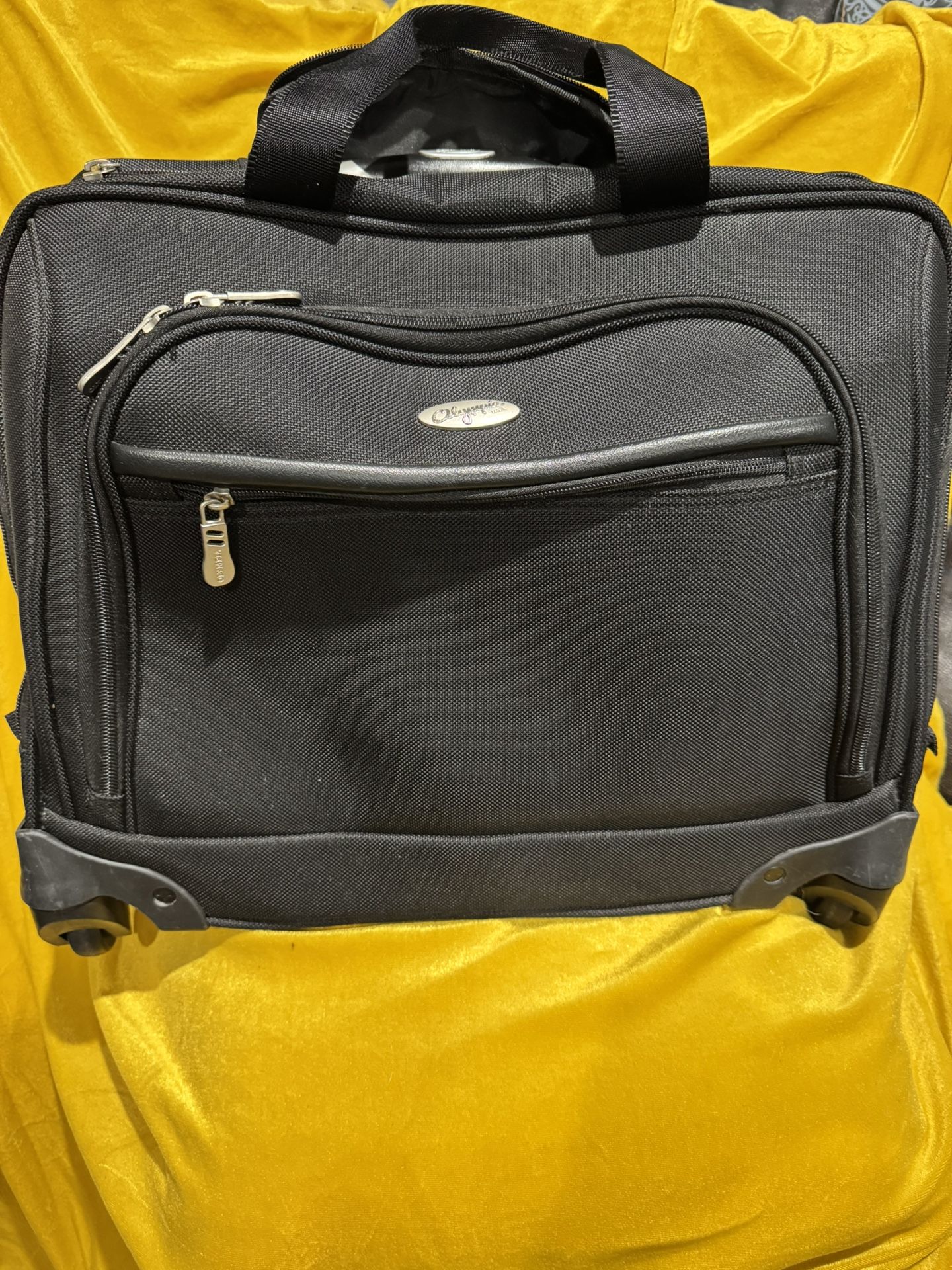 Olympia Deluxe Rolling Overnight Bag