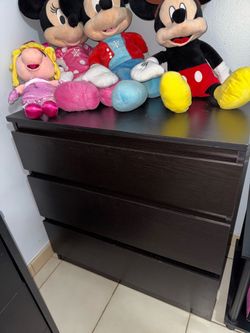 Dresser and nightstand