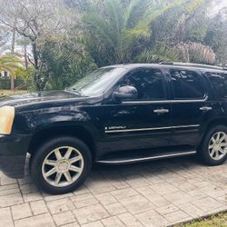 2007 GMC YUKON DENALI